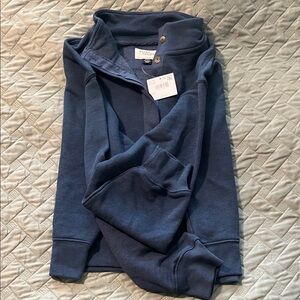 Sz M American Eagle NWT Navy Blue Pullover Sweater / sweatshirt